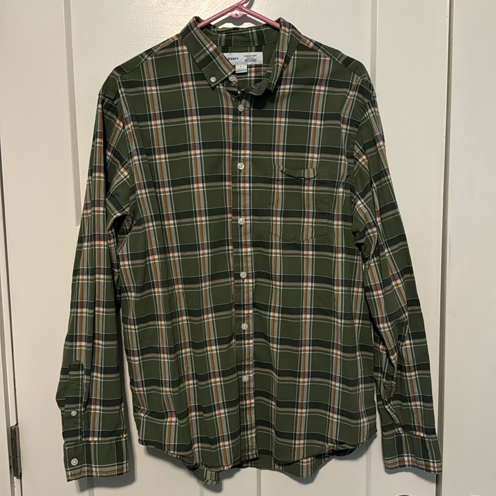 Old Navy Button Down Collar “Everyday” Shirt Size Large Regular Fit